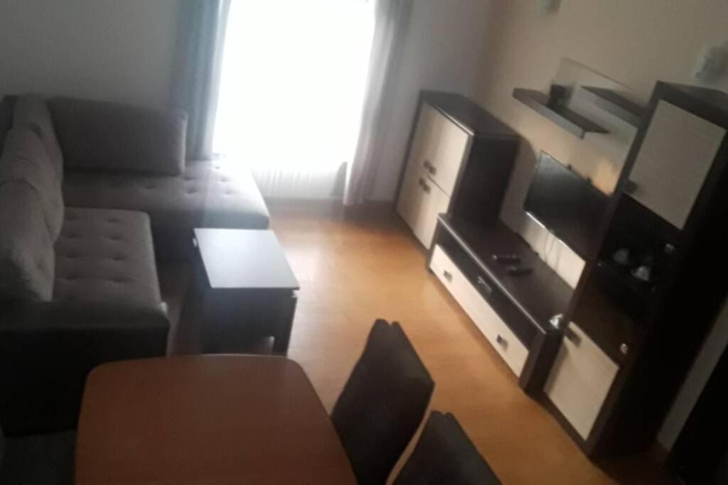 Apartman Franko - Uz Parking Pula Exteriör bild